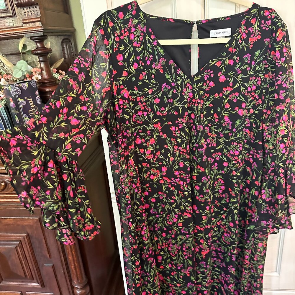 Calvin Klein Black & Pink Floral Sheath Dress